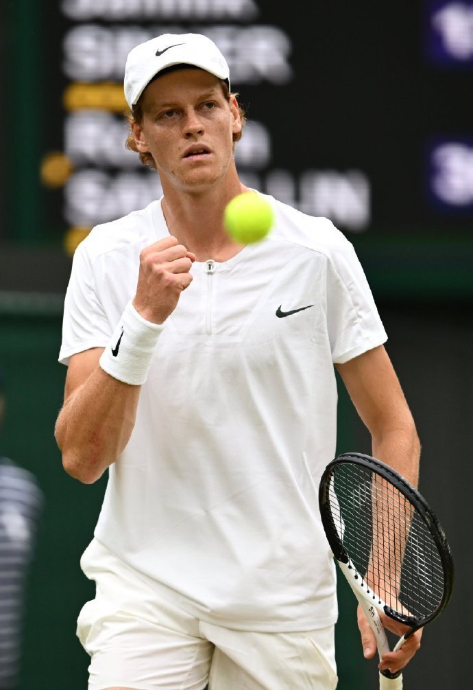 前锋在禁区 前锋在禁区