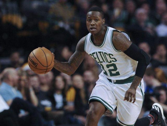 露了国足后 露了国足后