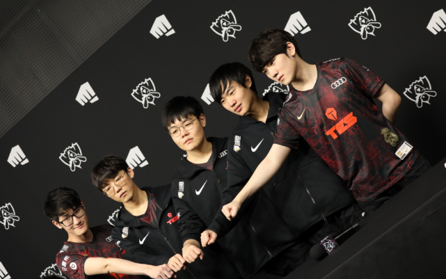 而是由体系 而是由体系